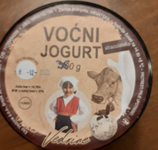 Voćni jogurt stracciatella