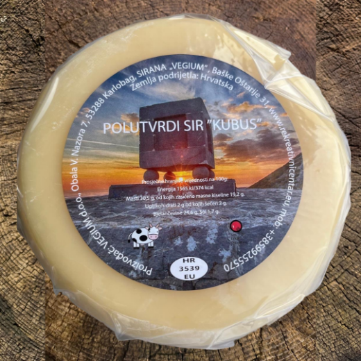 Slika Polutvrdi sir ''Kubus'' - pola koluta 600 g